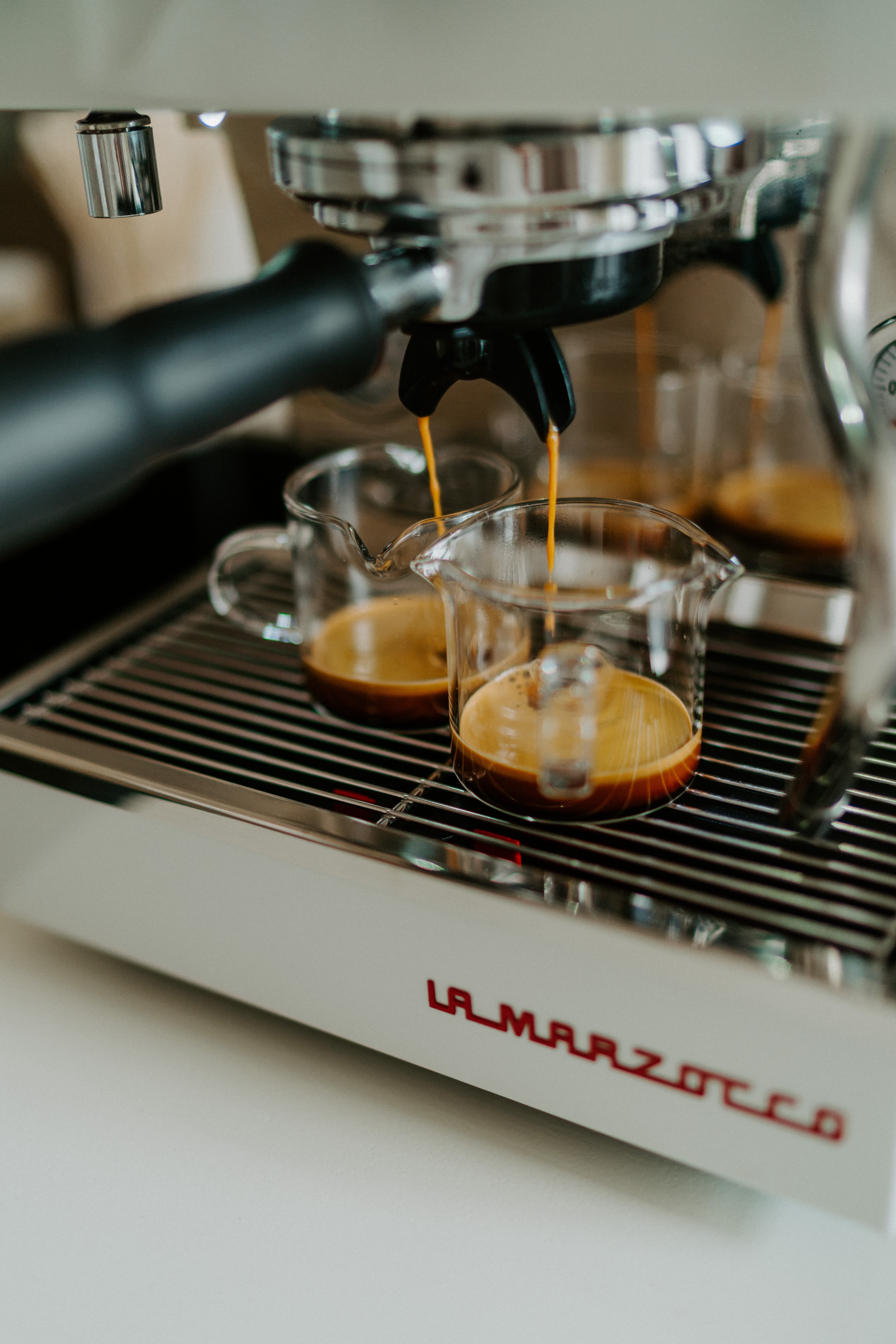 Espresso-Detail an der Maschine